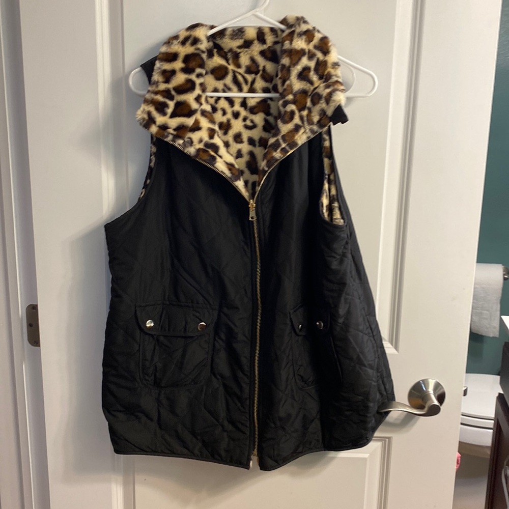 Black and leopard Reversible vest